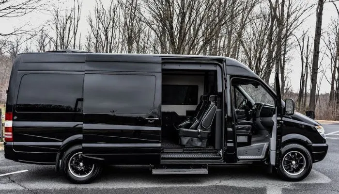 minibus black