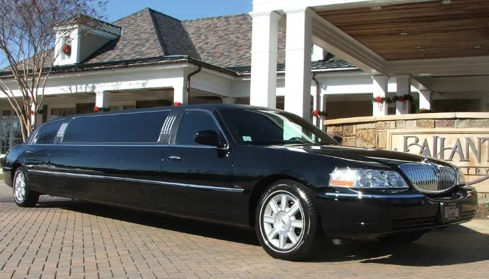 stretch limo service in Munich