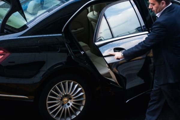 Limousine von München zum Ammersee