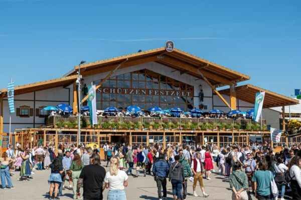 tents at Oktoberfest München